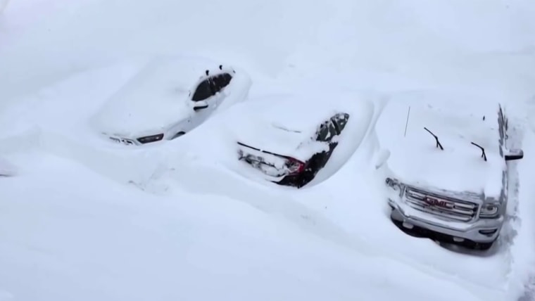 Winter storm dumps several feet of snow on Sierra Nevada