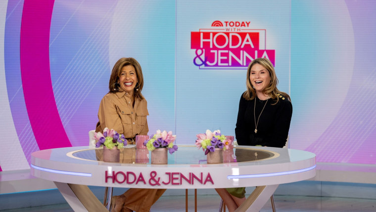 Hoda and Jenna announce they are taking the show to Bermuda! - TODAY
