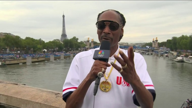 Snoop Dogg relives his experience carrying the Olympic torch