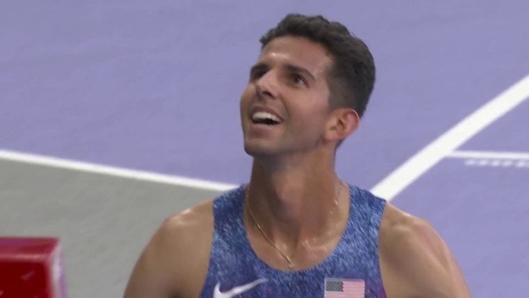 Grant Fisher rallied to grab bronze in men’s 5,000