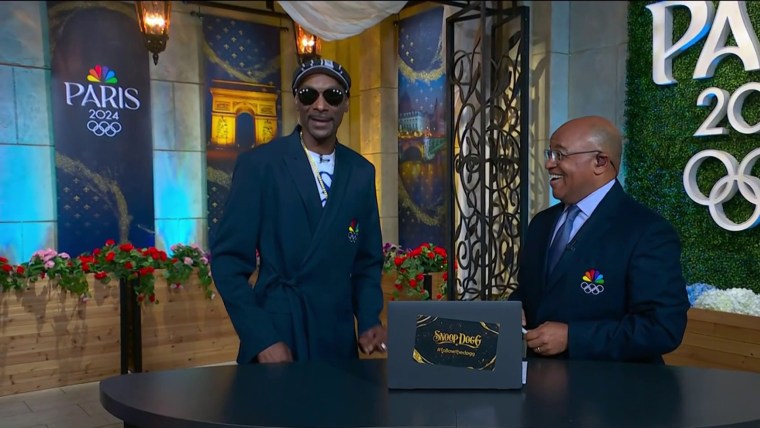 Snoop Dogg sports a robe for his greatest hits of Week 1