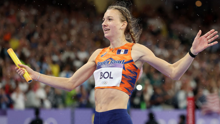 Femke Bol erupts down the stretch, Dutch win mixed relay