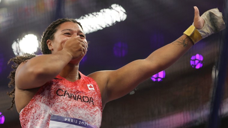 Canada, U.S. top medal podium in women’s hammer