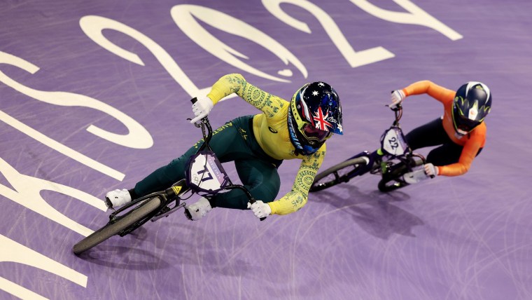 Saya Sakakibara wins gold in women's BMX race