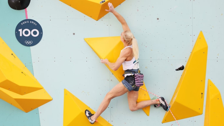 Janja Garnbret leads field after soaring boulder semifinal