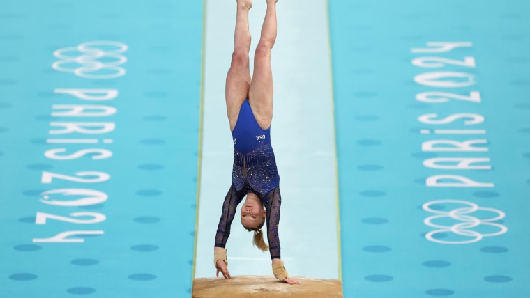 Carey gets redemption in Olympic vault final with bronze