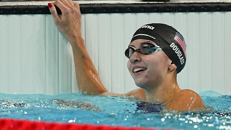 Kate Douglass delivers gold for U.S. in 200m breaststroke