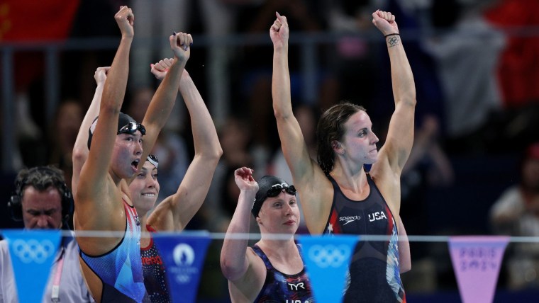 U.S. wins final swimming gold of Paris Games in medley relay