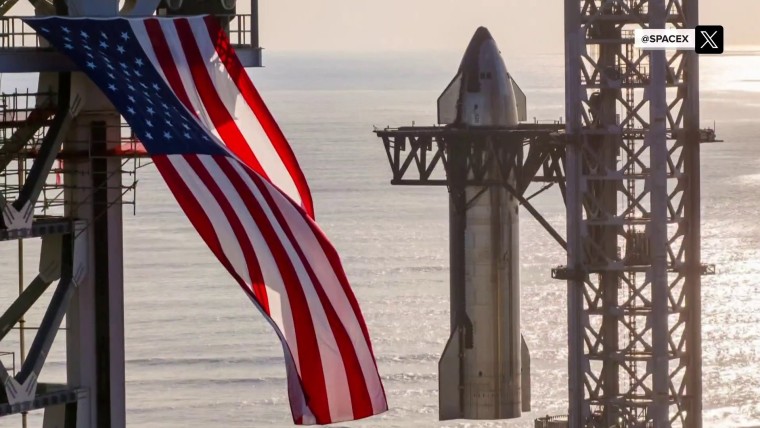 SpaceX units plans to catch Starship booster in mid-air for reuse SpaceX units plans to catch Starship booster in mid-air for reuse