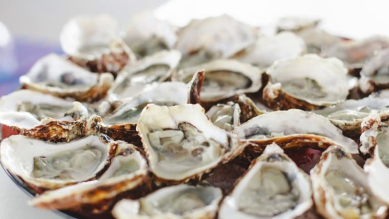 Dozens reported sick with norovirus after eating raw oysters at Los Angeles event  www.nbcnews.com