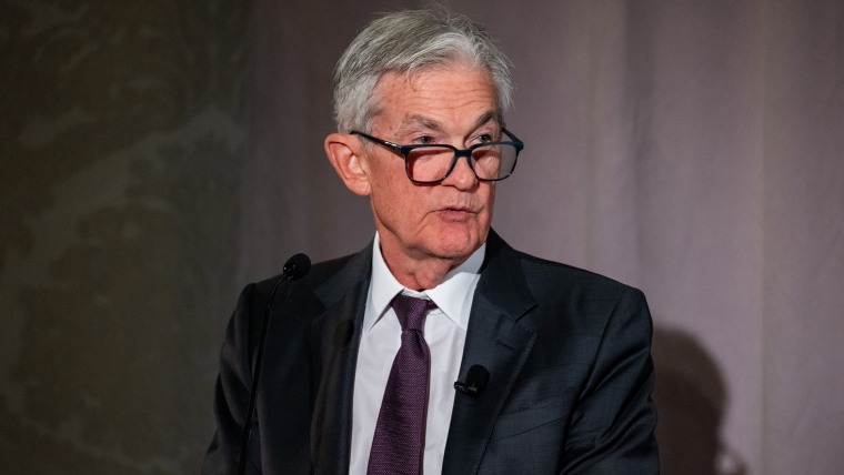 Live / Jerome Powell delivers remarks on interest rate decision