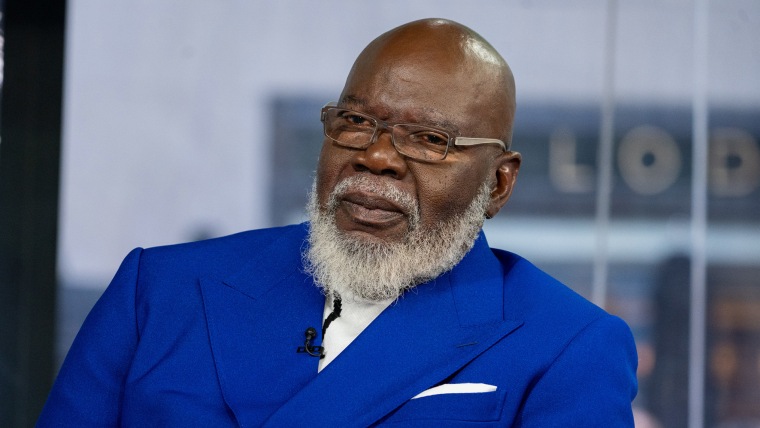 Bishop T.D. Jakes says he had a massive heart attack with no symptoms – NBC  5 Dallas-Fort Worth
