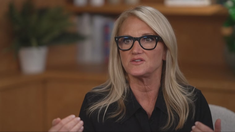 Mel Robbins explains how the Let Them theory brings focus to people s