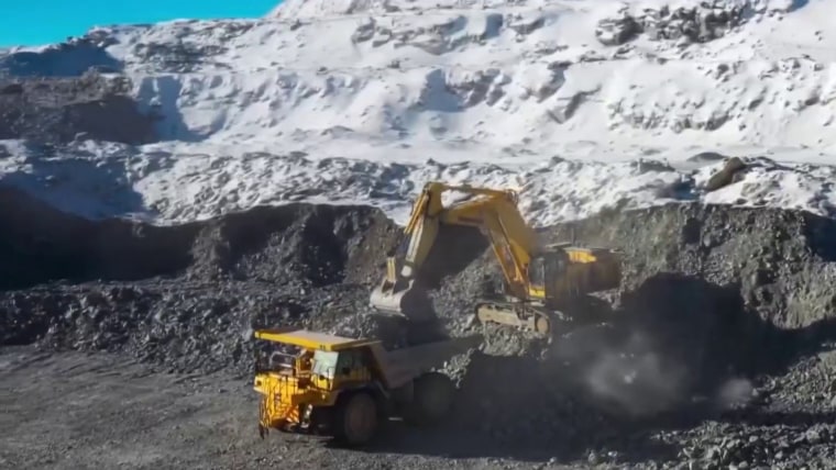 Trump meets with Albanese as Australia hopes critical minerals help AUKUS submarine deal 1760386927295 now daily b rare earth elements 251013 1920x1080 4bl9vs