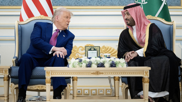 Trump meets with Saudi crown prince at the White House