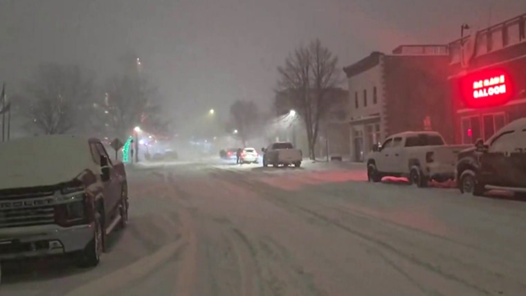 Winter Storm Threatens Northeast With First Snow of the Season