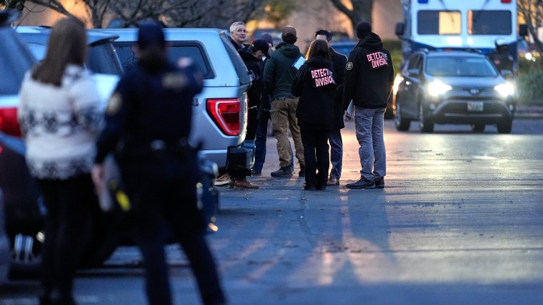 Border Patrol Agents Shoot 2 People During Traffic Stop in Oregon