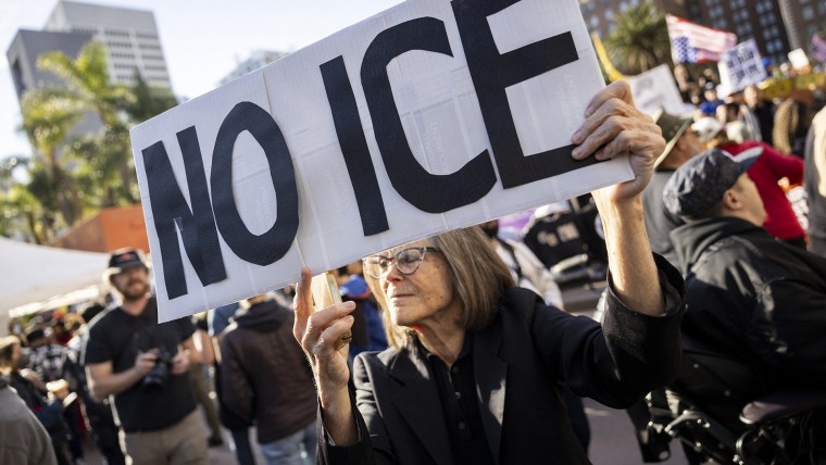 Anti-ICE Protests Grow Across the US After Minneapolis Shooting
