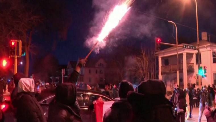 Violent clashes in Minneapolis over ICE operations插图