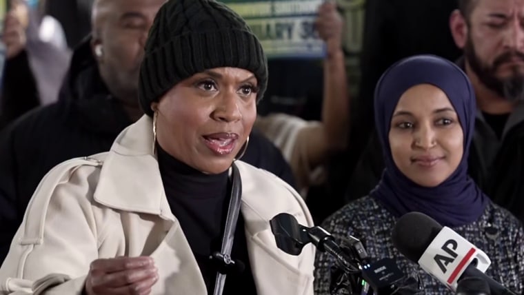 プレスリー氏、上院議員らにDHSへの資金提供に反対票を投じるよう呼び掛ける