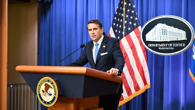 ブランシュ氏、エプスタイン被害者の失望を認め、トランプ氏擁護を拒否