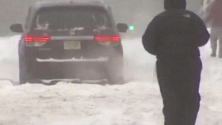 Death toll rises in wake of winter storm across U.S.插图