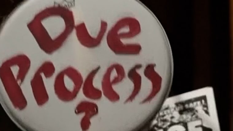 Minneapolis protesters hold noise demonstration