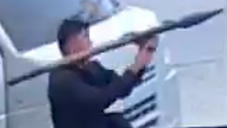 Philippine mayor survives RPG attack插图 Philippine mayor survives RPG attack插图