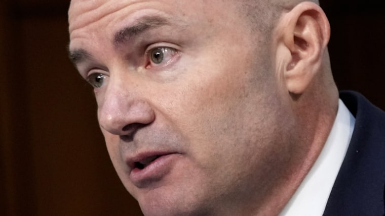 Sen. Lee says Venezuelan strikes were justified