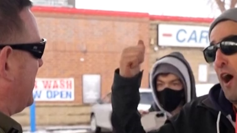 ICE confronted after questioning man at gas station