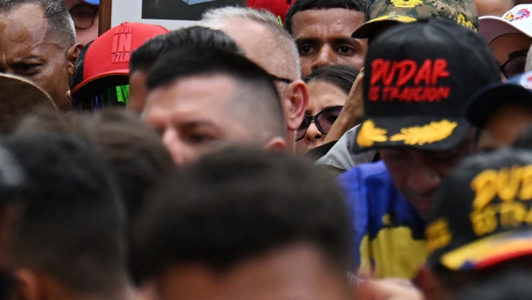 Thousands in Caracas rally for Maduro’s release插图