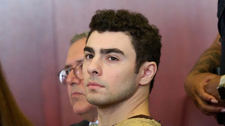 Federal Judge Rules Luigi Mangione Will Not Face Death Penalty