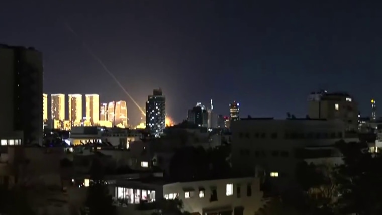 Missile appears to slip through defenses and strike Tel Aviv
