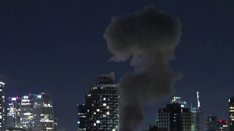 Iran-U.S. war chokes key shipping lane and threatens global cargo industry