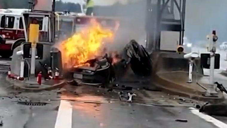 ‘बॉब बर्गर’ अभिनेता यूजीन मिरमन कार दुर्घटना में घायल हो गए