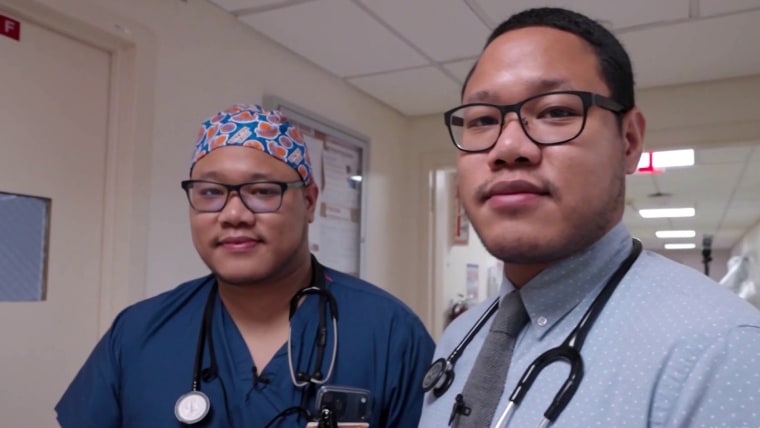 These Twin Brothers Work as Doctors at the Same Hospital  www.today.com