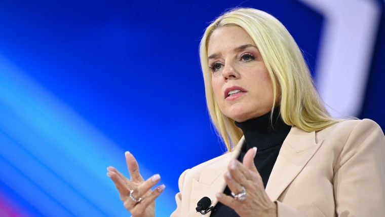 Pam Bondi speaks at CPAC