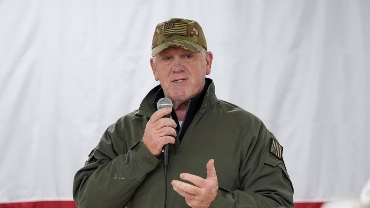 Tom Homan talks to state troopers and national guardsmen 