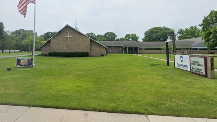 The exterior of CrossPointe Community Church