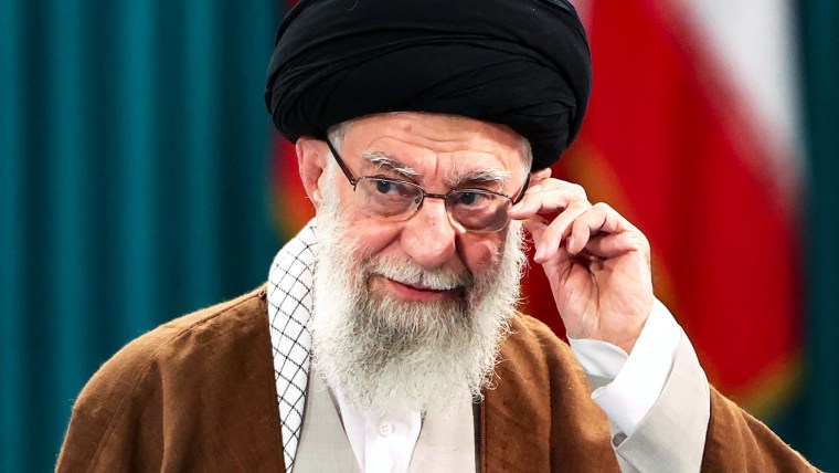 TOPSHOT-IRAN-POLITICS-PARLIAMENT-VOTE