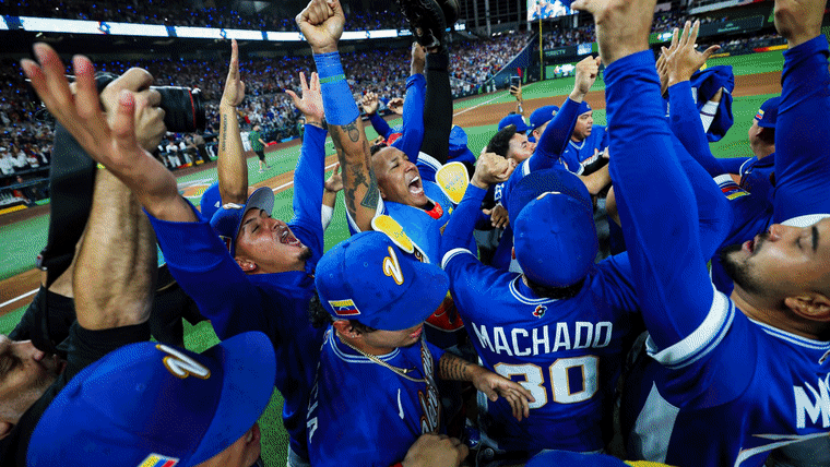 Celebrations as Venezuela defeat the U.S. in the World Baseball Classic final in Miami on March 17, 2026. 