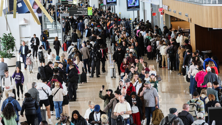 Trump Sends ICE Agents To Airports As DHS Remains Unfunded