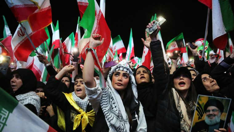 Crowds mark Islamic Republic Day in Tehran