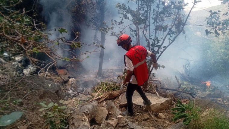 Tourist helicopter crashes in Kenya, police say seven killed