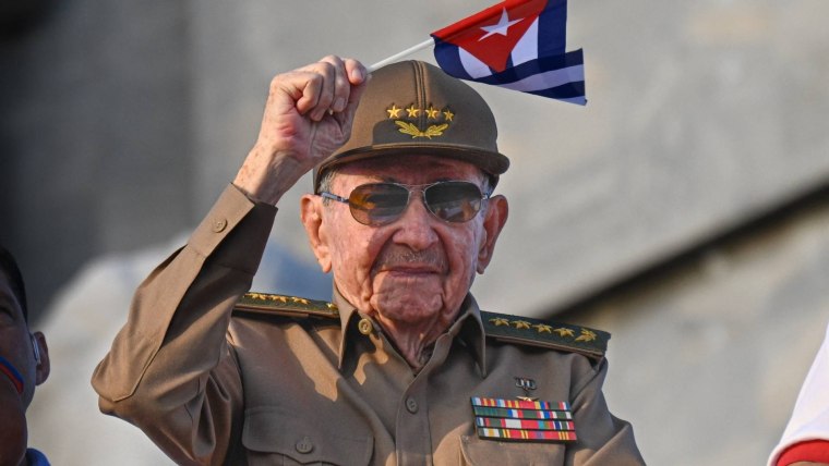 Reportan que el Departamento de Justicia sopesa una acusación criminal  contra Raúl Castro