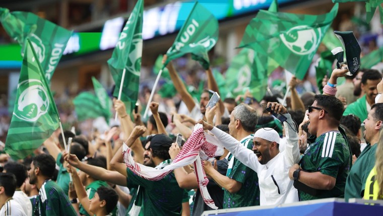 Locura en el banquillo saudí tras el gol que silencia a Uruguay