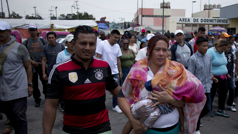 Una nueva caravana de inmigrantes planea iniciar el trayecto hacia Estados Unidos