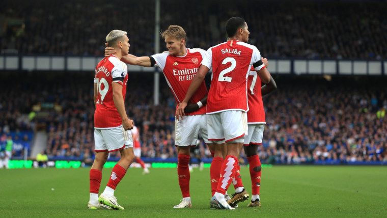 Arsenal supera al Everton que se hunde en la tabla general