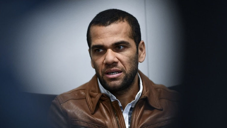Dani Alves es condenado a 4 años y 6 meses de cárcel por violación