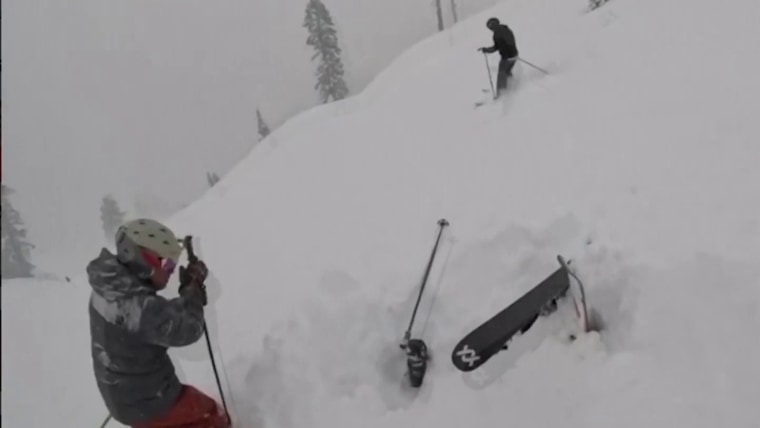 Un esquiador salva la vida de otro que estaba enterrado en la nieve en ...